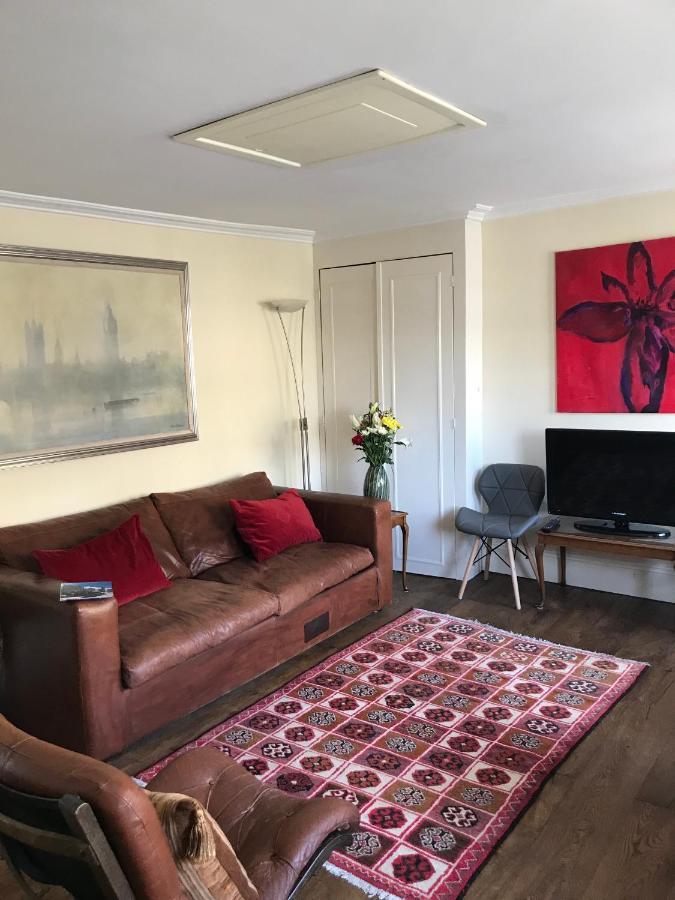 Griffin House Holiday Apartments Лондон Екстериор снимка