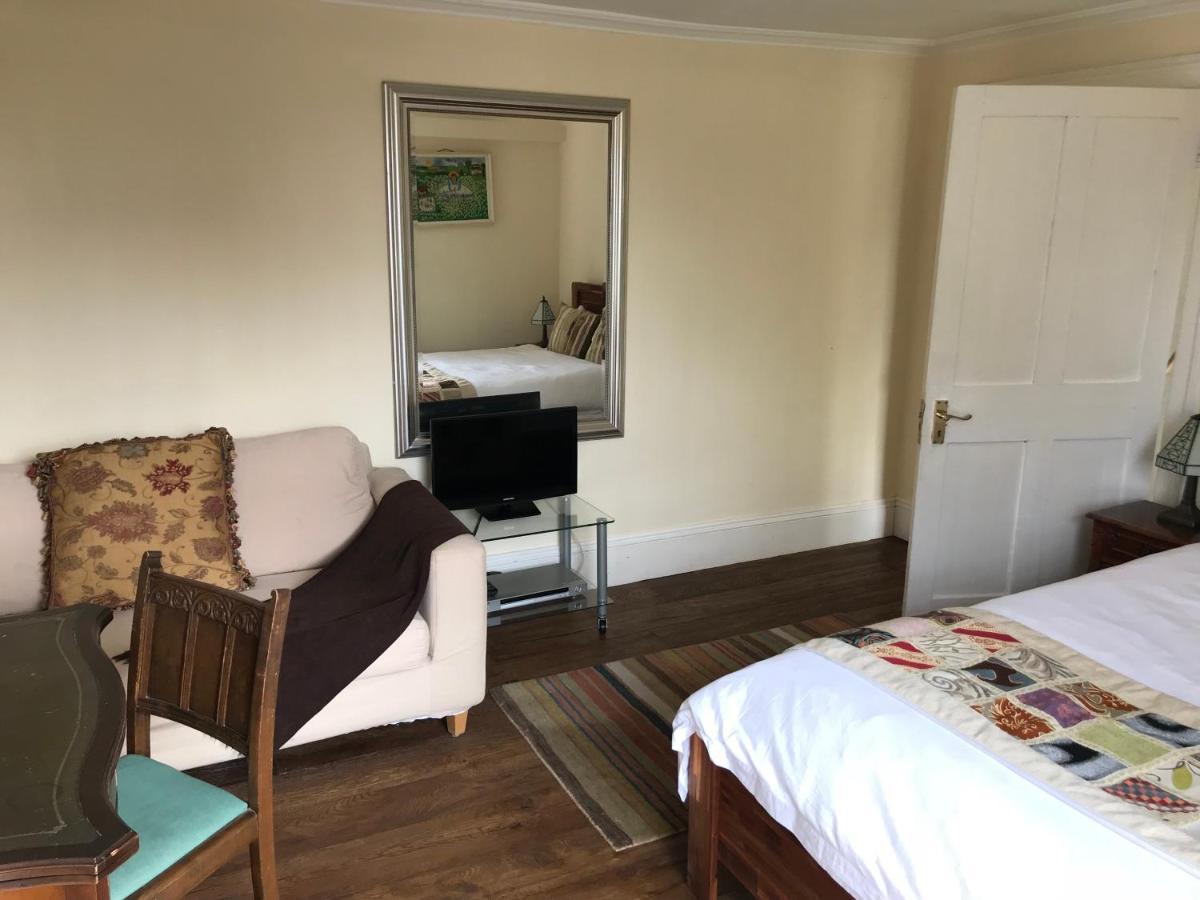 Griffin House Holiday Apartments Лондон Екстериор снимка